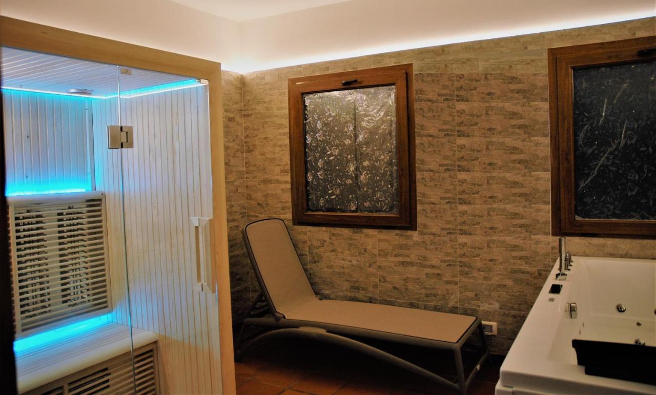 Villa Camilla - Tiny - Exclusive Pool Lukka Zewnętrze zdjęcie